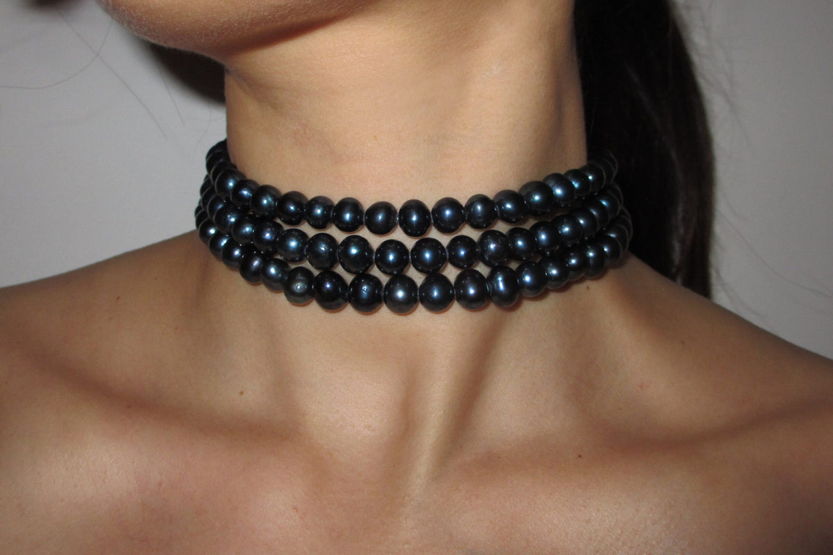 3 ROW BLACK FRESHWATER PEARL CHOKER