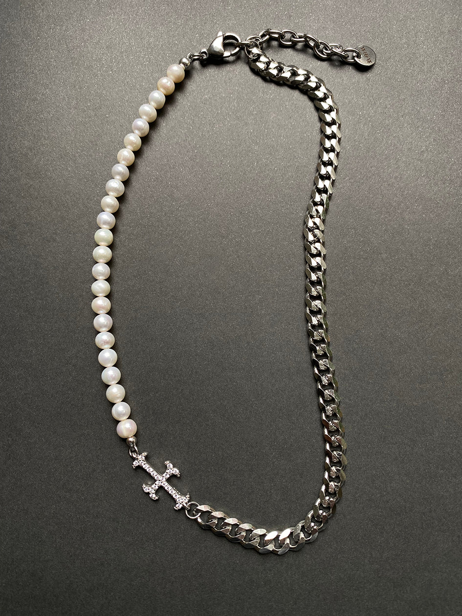 THE ADAMAS PEARL CHAIN CHOKER