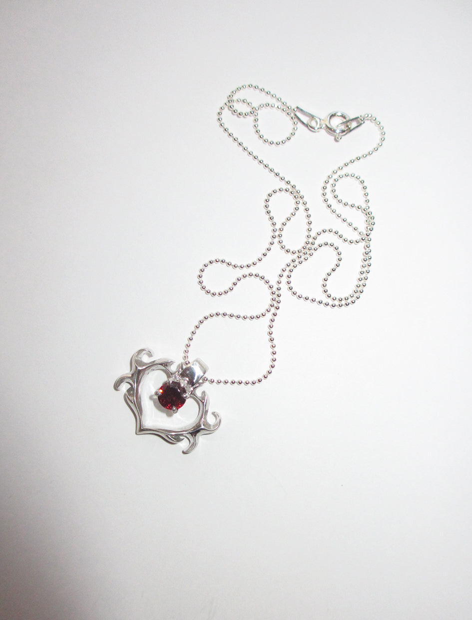 PRE-ORDER: MINI SELMA HEART CHAIN RED 925 sterling silver