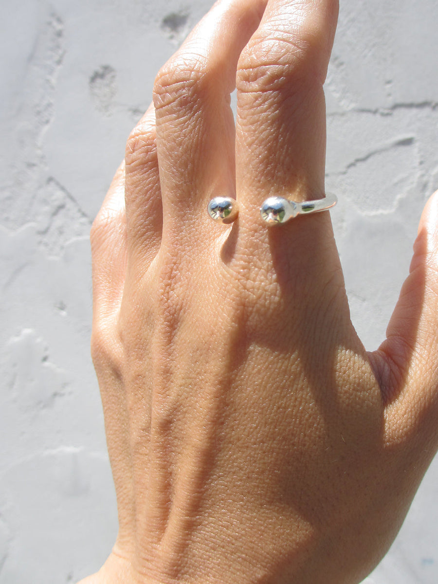 THE PIERCED RING SILVER