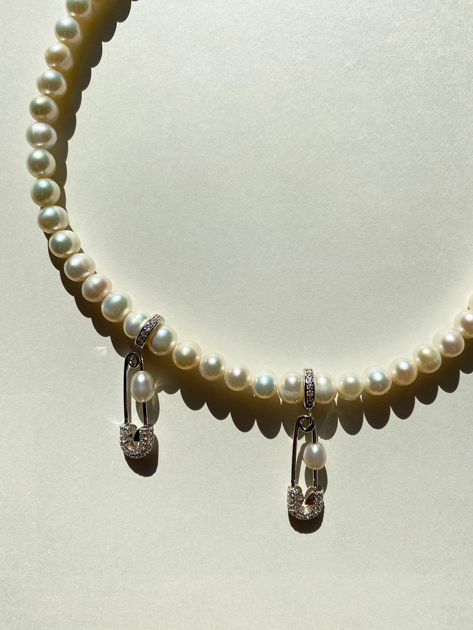 DBL PIN THROUGH MY PEARL FRESHWATER PEARL CHOKER SILVER