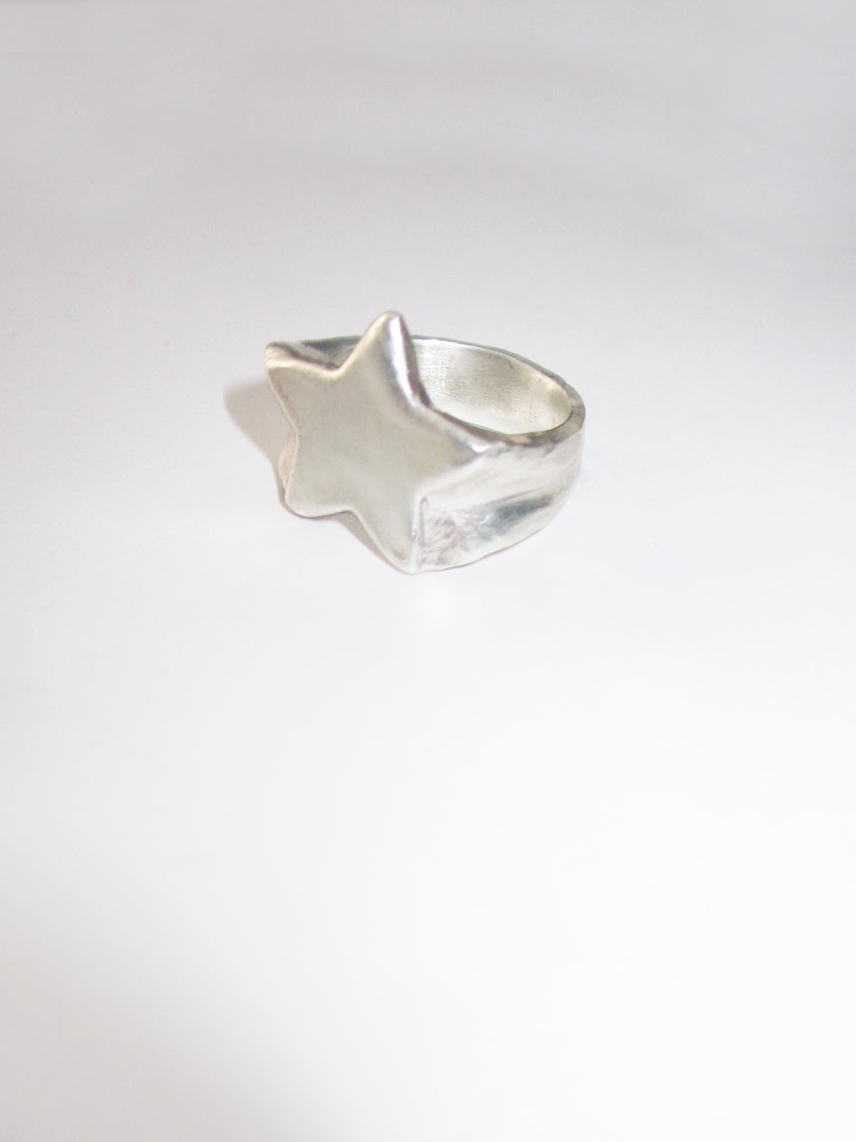 THE STAR SIGNET RING 925 sterling silver